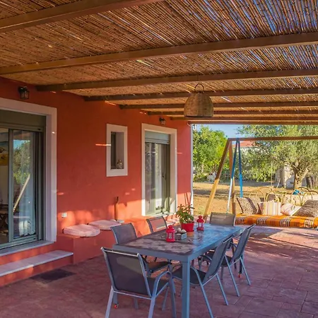 Casa Rossa * Pesádha
