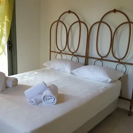 Casa Rossa Песада