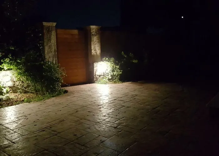 Casa Rossa 佩萨达